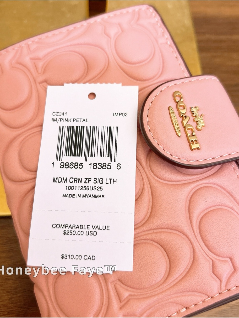 COACH Pink Embossed Signature Leather Wallet with Gold Logo cz341 - Picture 6 of 6